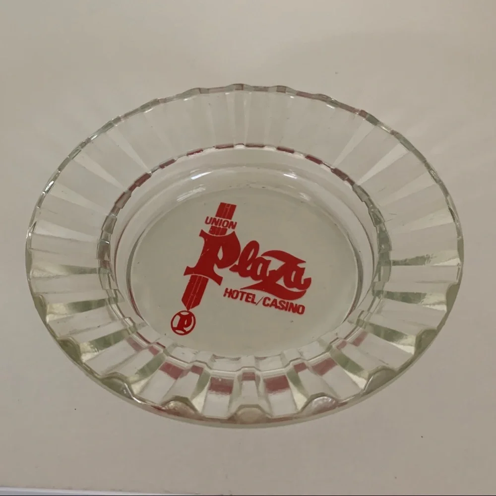 Vintage 80’s  plaza hotel ash tray